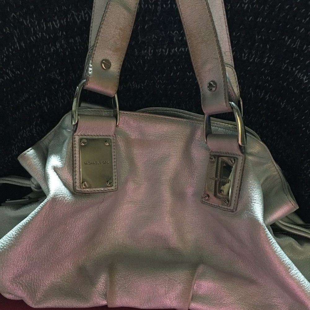 Leather Michael Kors silver handbag